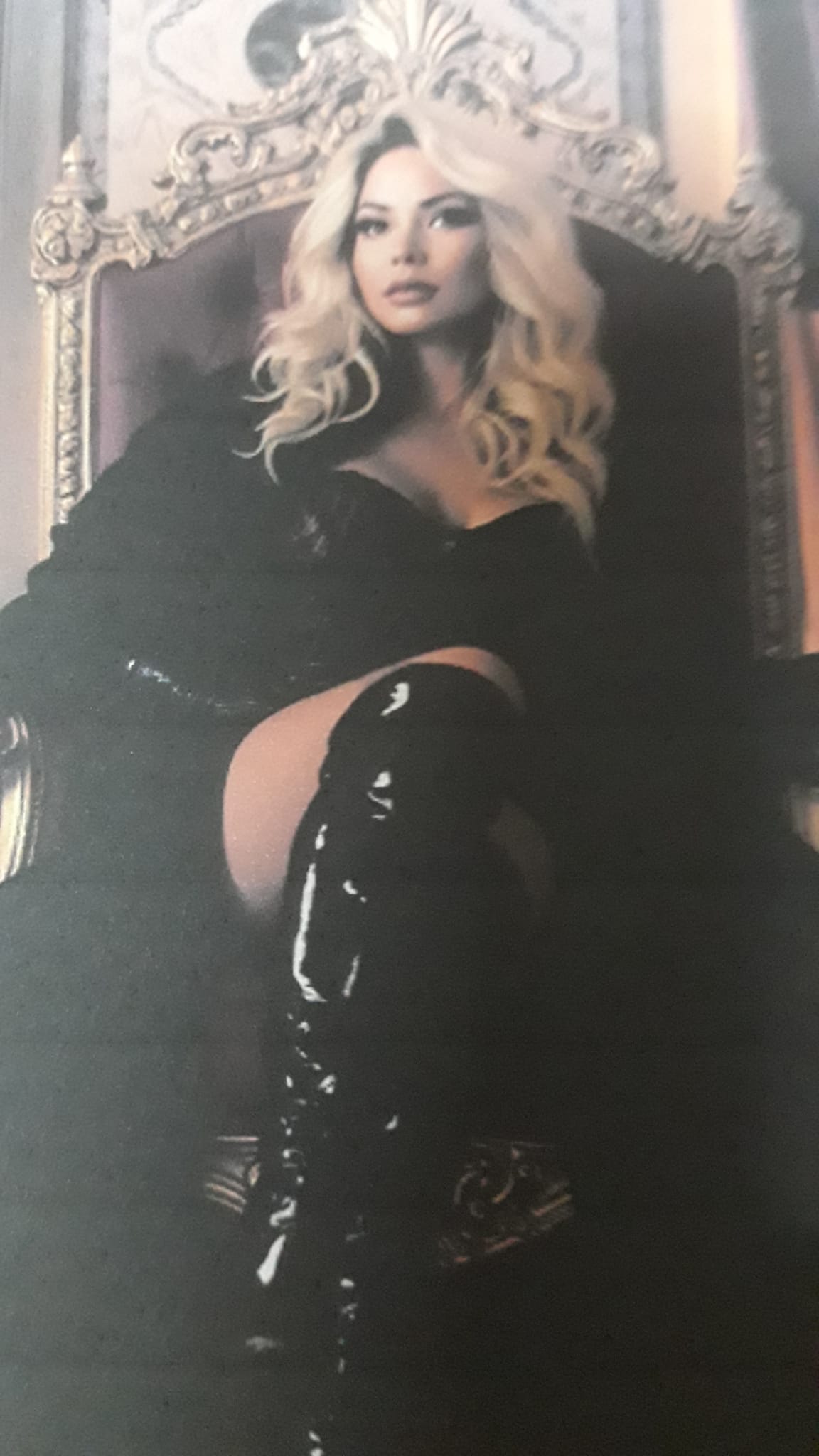 Domina Camilla